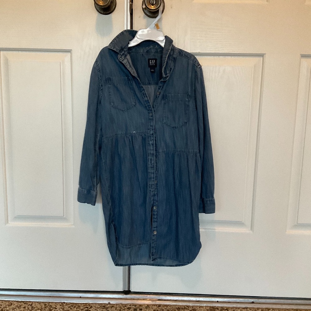 EUC Girls GAP denim girls blue denim button down Shirtdress.